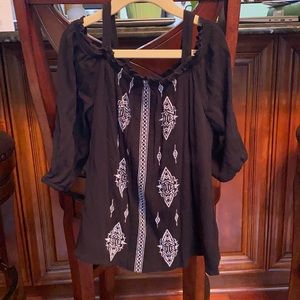 Matching black and white set!